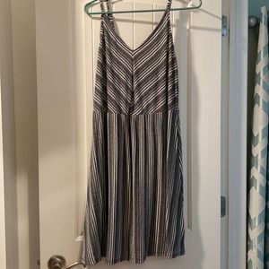 Black and white knee length dress adjustable straps